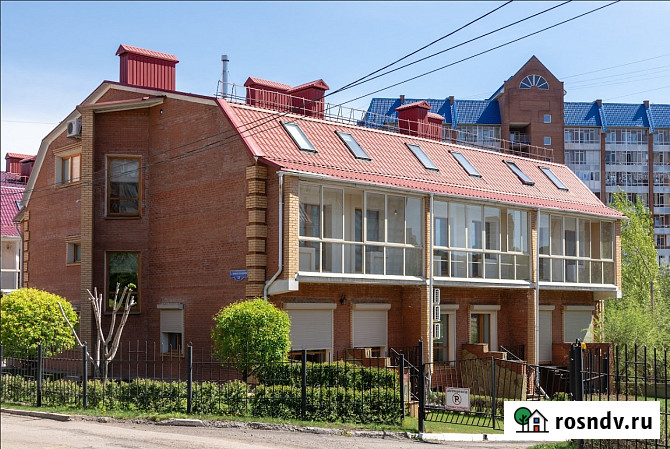 Таунхаус 272 м² на участке 4 сот. на продажу в Красноярске Красноярск - изображение 1