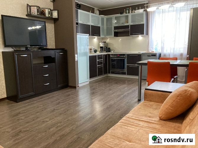 3-комнатная квартира, 90 м², 5/6 эт. в аренду на длительный срок в Томске Томск - изображение 1