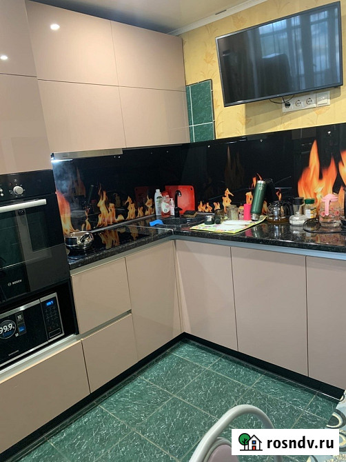 1-комнатная квартира, 52 м², 3/9 эт. в аренду посуточно в Мурманске Мурманск - изображение 4