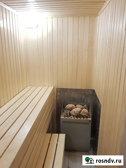 Коттедж 300 м² на участке 10 сот. в аренду посуточно в Уфе Уфа - изображение 1