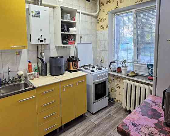 1-комнатная квартира, 30 м², 1/5 эт. на продажу в Армавире Армавир