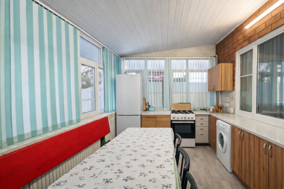 Дом 150 м² на участке 3 сот. в аренду на длительный срок в Армавире Армавир