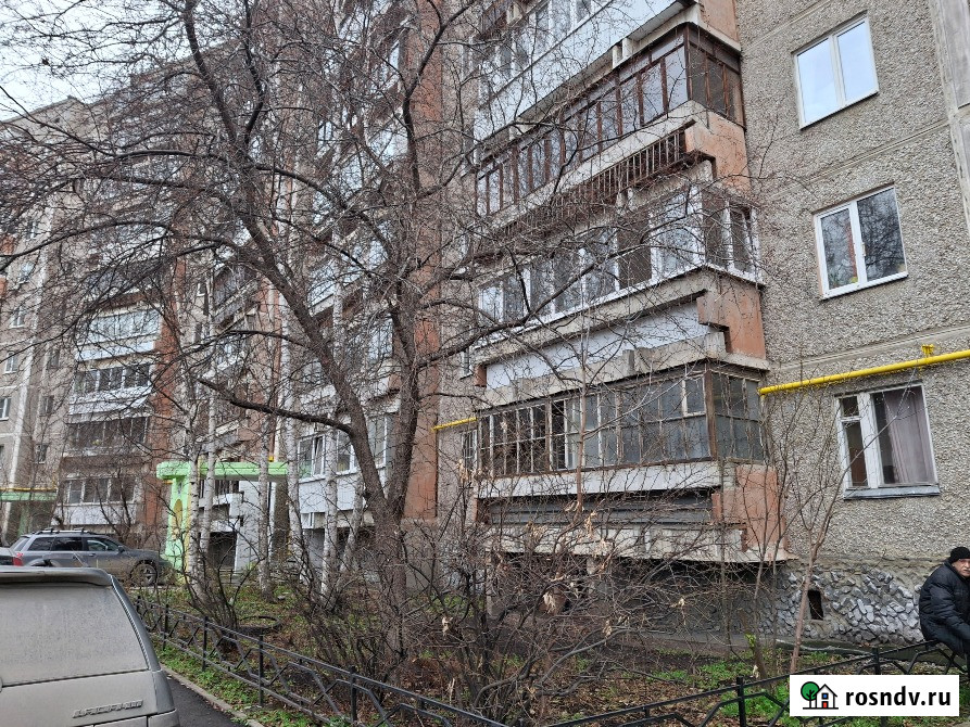 Комната 17.2 м² в 5-ком. кв., 1/9 эт. на продажу в Екатеринбурге Екатеринбург - изображение 1