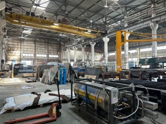 Аренда производственного цеха 8817 м2 c 4 кран-балками Санкт-Петербург