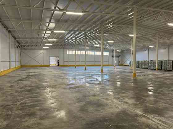 Аренда отапливаемого склада с пандусом 2100 м2 Санкт-Петербург