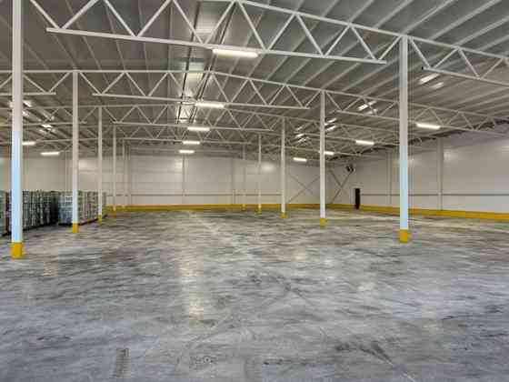 Аренда отапливаемого склада с пандусом 2100 м2 Санкт-Петербург