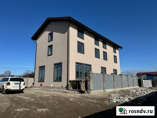 Аренда трехэтажного здания 600 м2 c бассейном и сауной Санкт-Петербург - изображение 1