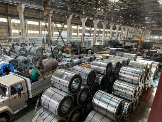 Аренда производственного цеха 8817 м2 c 4 кран-балками Санкт-Петербург