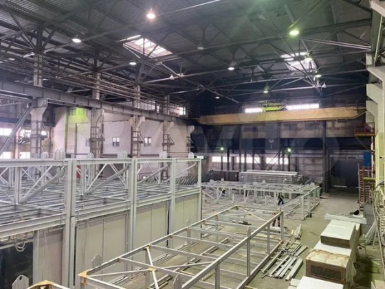 Аренда производственного цеха 8817 м2 c 4 кран-балками Санкт-Петербург