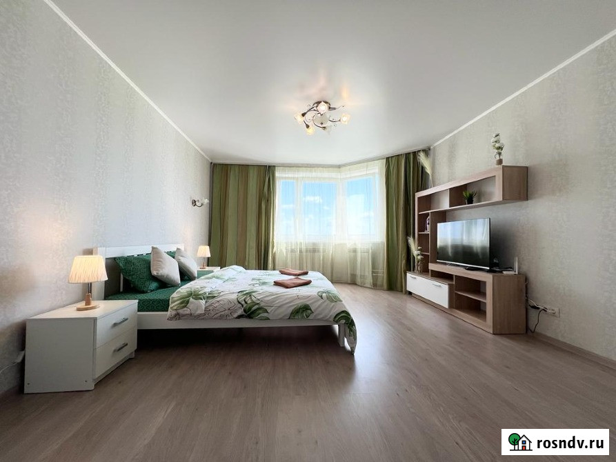 1-комнатная квартира, 42 м², 16/17 эт. в аренду посуточно в Калуге Калуга - изображение 1