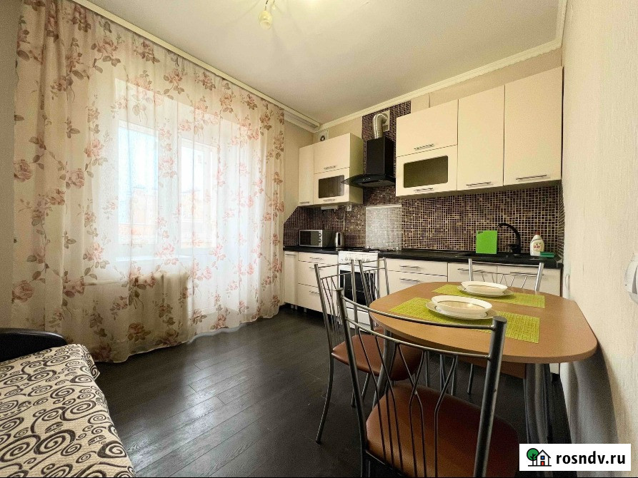 1-комнатная квартира, 40 м², 9/9 эт. в аренду посуточно в Калуге Калуга - изображение 2