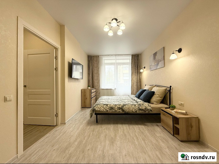 2-комнатная квартира, 64 м², 1/11 эт. в аренду посуточно в Калуге Калуга - изображение 1