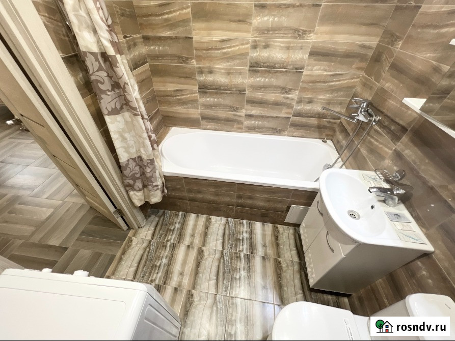 1-комнатная квартира, 35 м², 1/3 эт. в аренду посуточно в Калуге Калуга - изображение 3