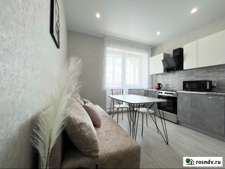 1-комнатная квартира, 45 м², 10/20 эт. в аренду посуточно в Калуге Калуга - изображение 2