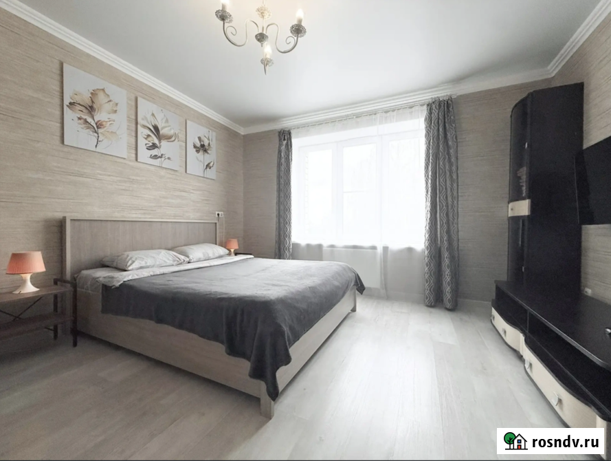 1-комнатная квартира, 38 м², 2/5 эт. в аренду посуточно в Калуге Калуга - изображение 1
