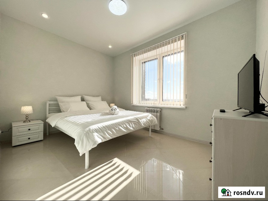 2-комнатная квартира, 64 м², 2/6 эт. в аренду посуточно в Калуге Калуга - изображение 1