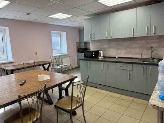 Продажа производственного помещения 900 м² с кран-балками в городе Санкт-Петербург