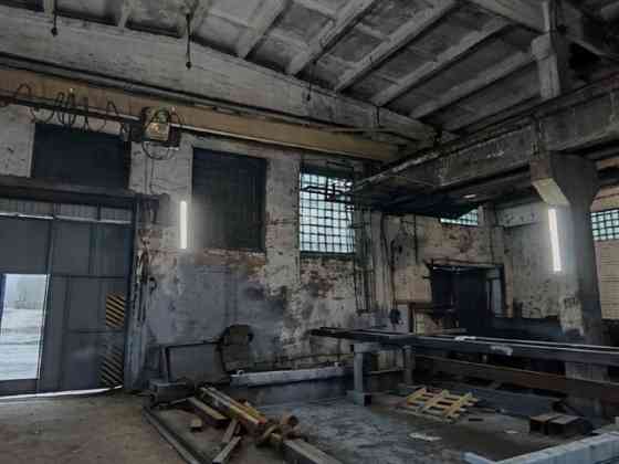 Аренда помещений под склад-производство от 288 м2 до 754 м2 с кран-балками Санкт-Петербург