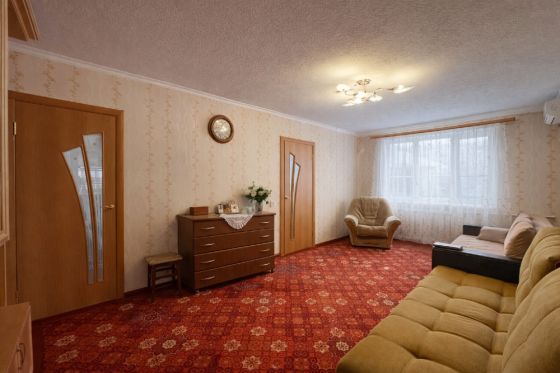 Дом 54 м² на участке 3 сот. на продажу в Новокубанске Новокубанск