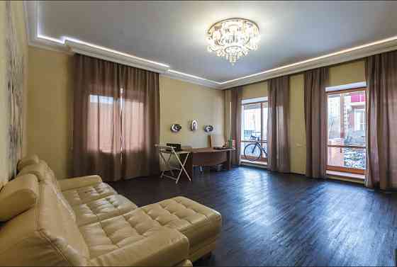 Коттедж 272 м² на участке 4 сот. на продажу в Красноярске Красноярск