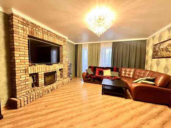 3-комнатная квартира, 124.7 м², 2/3 эт. в аренду на длительный срок в Армавире Армавир