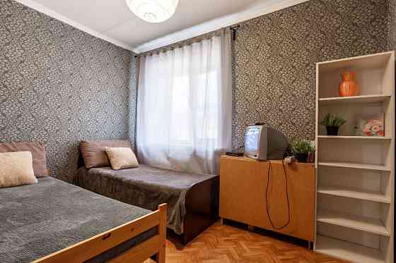 3-комнатная квартира, 47 м², 3/5 эт. в аренду посуточно в Смоленске Смоленск