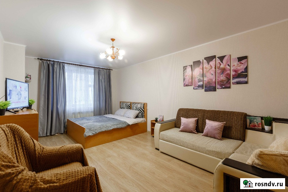 1-комнатная квартира, 42 м², 8/10 эт. в аренду посуточно в Смоленске Смоленск - изображение 1