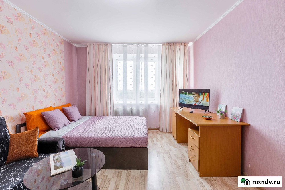 1-комнатная квартира, 34 м², 8/10 эт. в аренду посуточно в Смоленске Смоленск - изображение 1