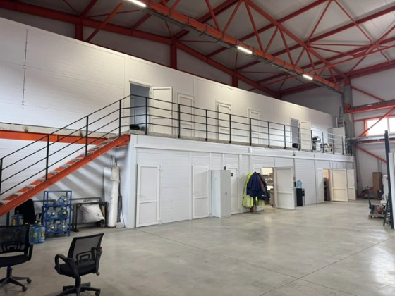 Продажа нового цеха 1600 на земельном участке 0, 5 га с кран-балкой на 5 т Санкт-Петербург