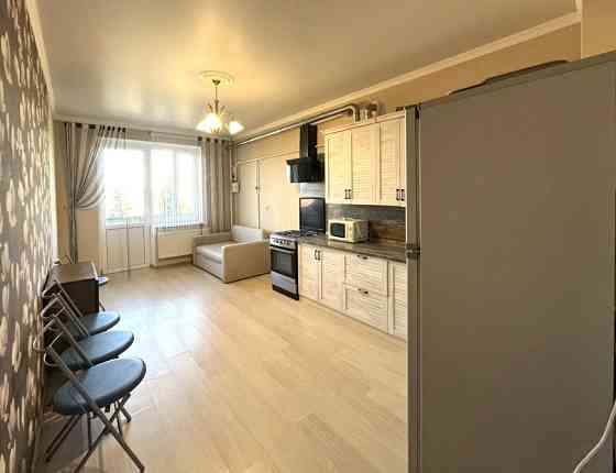 2-комнатная квартира, 61.4 м², 4/4 эт. в аренду на длительный срок в Армавире Армавир