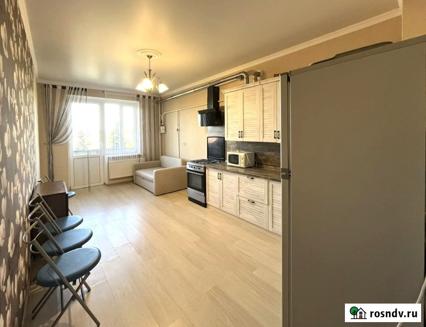 2-комнатная квартира, 61.4 м², 4/4 эт. в аренду на длительный срок в Армавире Армавир - изображение 1