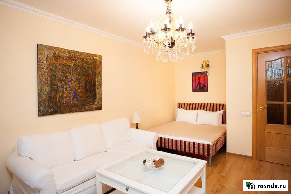 1-комнатная квартира, 42 м², 7/20 эт. в аренду посуточно в Екатеринбурге Екатеринбург - изображение 1