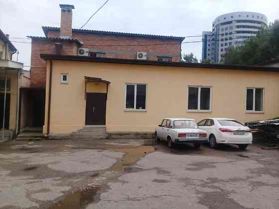 Сдам в аренду двухэтажное здание пл. 240 кв.м., Пятигорск, ул. Бунимовича 3 Пятигорск