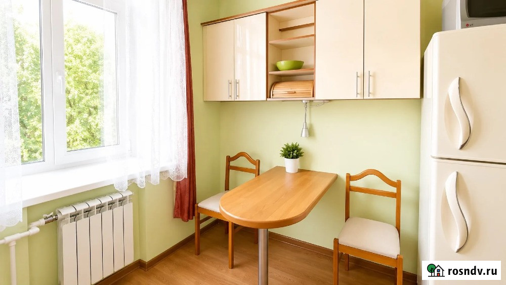 2-комнатная квартира, 52 м², 3/3 эт. в аренду на длительный срок в Армавире Армавир - изображение 1