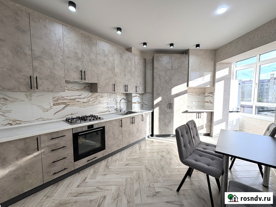 1-комнатная квартира, 45 м², 3/6 эт. в аренду на длительный срок в Армавире Армавир - изображение 1