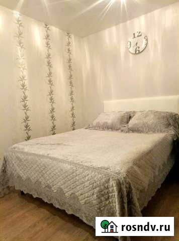 1-комнатная квартира, 35 м², 3/5 эт. в аренду посуточно в Юрге Юрга - изображение 1