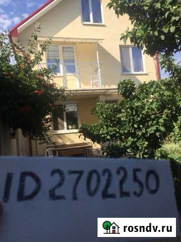 Коттедж 130 м² на участке 2 сот. в аренду посуточно в Севастополе Севастополь - изображение 1