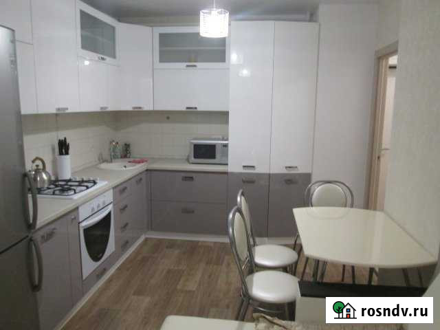 2-комнатная квартира, 60 м², 1/4 эт. в аренду посуточно в Батайске Батайск - изображение 1