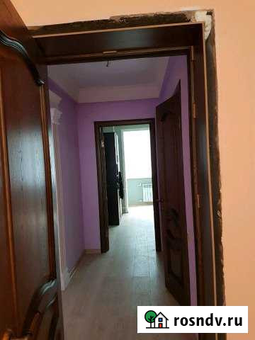 3-комнатная квартира, 72 м², 5/10 эт. в аренду на длительный срок в Каспийске Каспийск - изображение 1