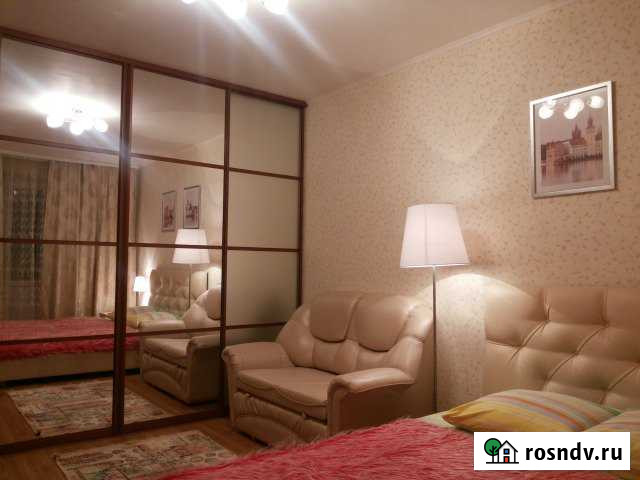 2-комнатная квартира, 76 м², 15/17 эт. в аренду посуточно в Курске Курск - изображение 1