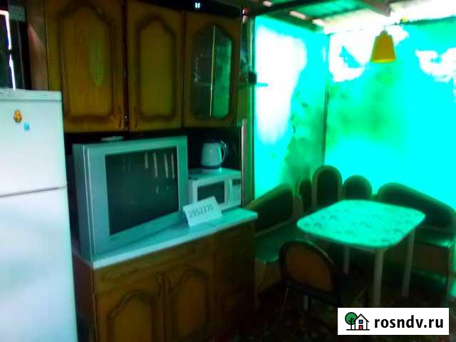 Дом 31 м² на участке 2 сот. в аренду посуточно в Приморско-Ахтарске Приморско-Ахтарск - изображение 1