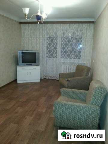 3-комнатная квартира, 45 м², 2/2 эт. в аренду на длительный срок в Шахтах Шахты - изображение 1