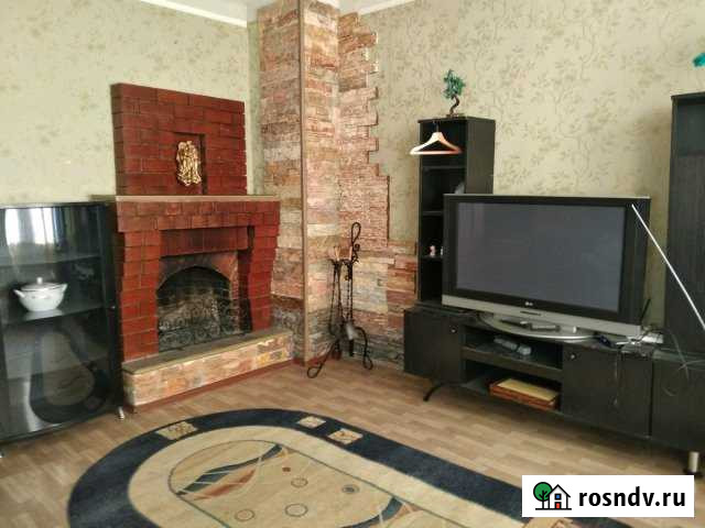 3-комнатная квартира, 60 м², 1/2 эт. в аренду на длительный срок в Елабуге Елабуга - изображение 1