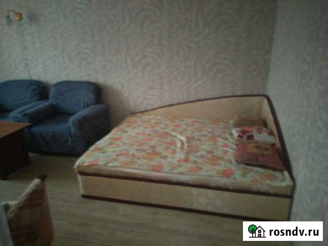 1-комнатная квартира, 33 м², 2/5 эт. в аренду посуточно в Вышнем Волочке Вышний Волочек - изображение 1