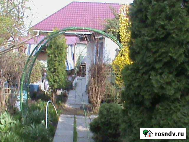 Коттедж 59 м² на участке 5 сот. в аренду посуточно в Курске Курск - изображение 1