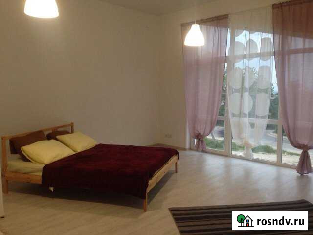 Комната 36 м² в 1-ком. кв., 2/2 эт. в аренду посуточно в Бахчисарае Бахчисарай - изображение 1