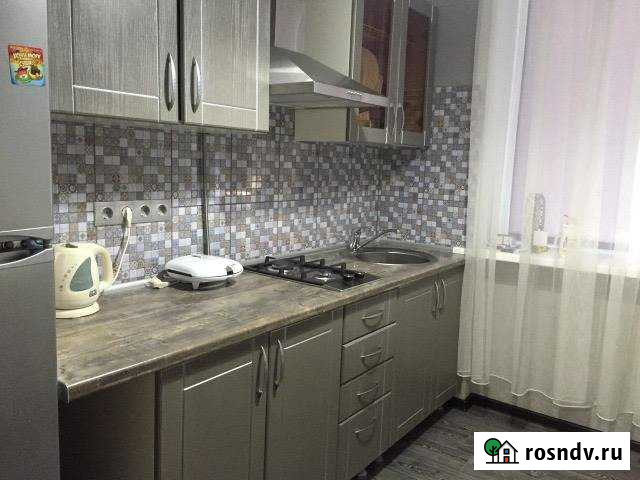 2-комнатная квартира, 50 м², 1/3 эт. в аренду на длительный срок в Керче Керчь - изображение 1