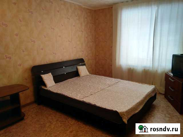 1-комнатная квартира, 32 м², 1/5 эт. в аренду посуточно в Кирово-Чепецке Кирово-Чепецк - изображение 1