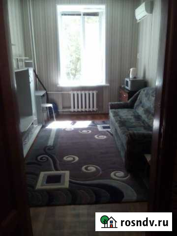 Комната 14 м² в 3-ком. кв., 2/5 эт. в аренду посуточно в Волгограде Волгоград - изображение 1