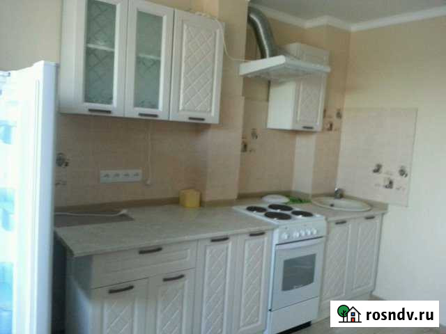 2-комнатная квартира, 59 м², 4/17 эт. в аренду посуточно в Каменске-Шахтинском Каменск-Шахтинский - изображение 1